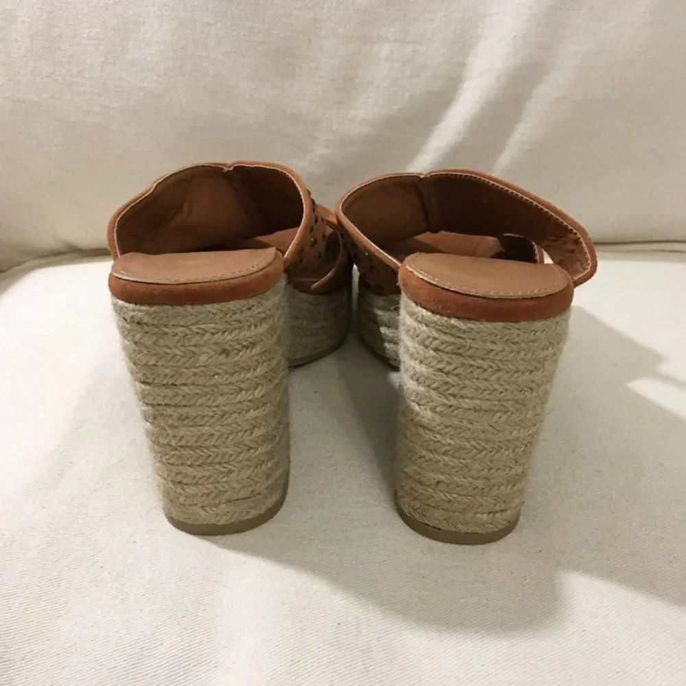 Mi,im Ada Stud Espadrilles Platform Clog NWOT